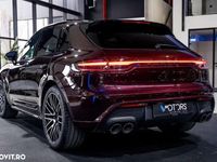 Second-hand Porsche Macan 265 CP (194 kW) 2023 Culoarerosu SUV
