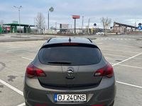 Second-hand Opel Astra 125 CP (91 kW) 2012 Culoaregri Hatchback
