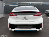 Second-hand Hyundai Ioniq 105 CP (77 kW) 2017 Culoarealb Hatchback