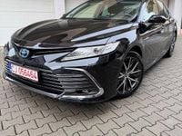 Second-hand Toyota Camry Luxury 218 CP (160 kW) 2023 Culoarenegru Berlinǎ
