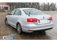 second-hand VW Jetta 2.0 TDI Highline 140CP - Diesel - Gri Met. - 2013