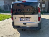 second-hand Fiat Doblò 5 locuri 1.3 diesel