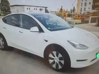 Second-hand Tesla Model Y Standard Range 219 kW (299 CP) 2024 Alb SUV