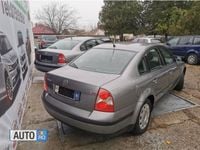 Second-hand VW Passat 100 CP (73 kW) 2004 Bej metalizat Berlinǎ