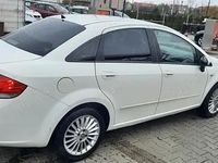 Second-hand Fiat Linea 90 CP (66 kW) 2013 Berlinǎ