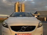 Second-hand Volvo V40 120 CP (88 kW) 2016 Hatchback