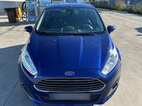 Second-hand Ford Fiesta Titanium 95 CP (69 kW) 2015 Culoarealbastru Hatchback