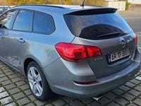 Second-hand Opel Astra Edition 120 CP (88 kW) 2011 Culoareargint Break