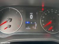 Second-hand Renault Trafic Zen 150 CP (110 kW) 2022 Culoarealb Monovolum