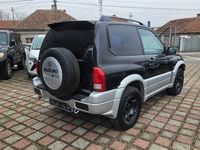 Second-hand Suzuki Grand Vitara 128 CP (94 kW) 2005 Negru SUV