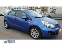 Second-hand Kia Rio 85 CP (62 kW) 2012 Albastru Hatchback