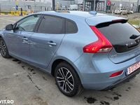 Second-hand Volvo V40 Inscription 150 CP (110 kW) 2017 Culoarealbastru Hatchback