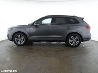 Second-hand VW Touareg R-line 231 CP (169 kW) 2021 Gri mediumetalic SUV