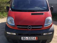 second-hand Opel Vivaro 2.5 cdti 9locuri varianta lunga