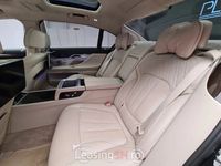 second-hand BMW 750 2017 3.0 Diesel 400 CP 58.123 km - 54.000 EUR - leasing auto