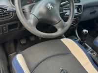Second-hand Peugeot 206 75 CP (55 kW) 2000 Albastru Hatchback