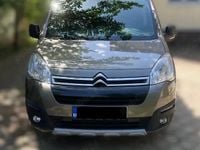 Second-hand Citroën Berlingo 100 CP (73 kW) 2016 Maro Monovolum