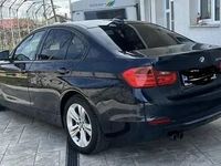 Second-hand BMW 325 Sport Line 218 CP (160 kW) 2014 Albastru Berlinǎ