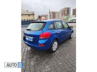 Second-hand Renault Clio 78 CP (57 kW) 2011 Albastru Monovolum