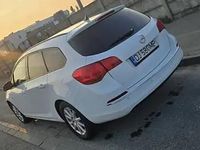 Second-hand Opel Astra 110 CP (80 kW) 2013 Alb Break