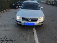 Second-hand VW Passat 75 CP (55 kW) 2002 Argintiu Berlinǎ