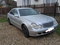 Second-hand Mercedes E220 150 CP (110 kW) 2002 Berlinǎ
