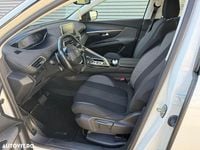 Second-hand Peugeot 3008 Active 130 CP (95 kW) 2019 Culoarealb SUV