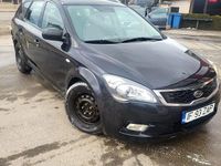 Second-hand Kia Ceed Best 115 CP (84 kW) 2010 Culoarenegru Hatchback