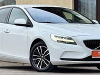 Second-hand Volvo V40 Linje You! 120 CP (88 kW) 2019 Culoarealb Hatchback