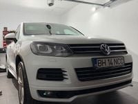 Second-hand VW Touareg Exclusive 245 CP (180 kW) 2014 Culoarealb SUV