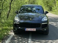 second-hand Porsche Cayenne Diesel Platinum Edition