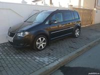 second-hand VW Touran Cross 7 locuri