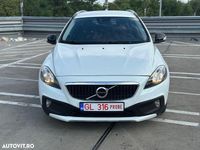 Second-hand Volvo V40 Kinetic 120 CP (88 kW) 2016 Culoarealb Hatchback
