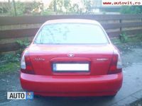 Second-hand Chevrolet Nubira 105 CP (77 kW) 2000 Rosu Berlinǎ