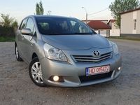 second-hand Toyota Verso 2012 2.0 D 126 cp 7 locuri clima navi camera