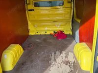 Second-hand Opel Vivaro 90 CP (66 kW) 2008 Galben Monovolum