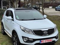Second-hand Kia Sportage 136 CP (100 kW) 2011 Culoarealb SUV