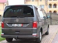 Second-hand VW Multivan 150 CP (110 kW) 2018 Gri Van