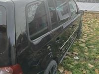 Second-hand VW Touran 140 CP (102 kW) 2009 Monovolum