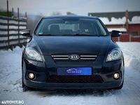 Second-hand Kia Ceed Spirit 128 CP (94 kW) 2010 Culoarenegru Hatchback