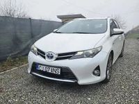 Second-hand Toyota Auris Hybrid 98 CP (72 kW) 2013 Break