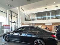 Second-hand BMW 330 Shadowline 245 CP (180 kW) 2025 Culoarenegru Berlinǎ