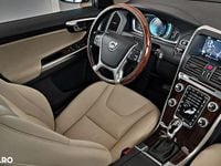 Second-hand Volvo XC60 Summum 181 CP (133 kW) 2015 Culoarealbastru SUV