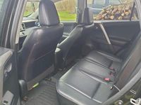 Second-hand Toyota RAV4 151 CP (111 kW) 2014 Culoarenegru SUV