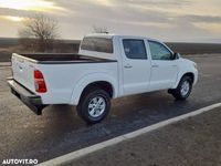 second-hand Toyota HiLux 4x4 Cabina Dubla Comfort