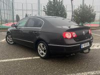 Second-hand VW Passat Highline 140 CP (102 kW) 2007 Culoaremaro Berlinǎ