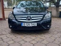 Second-hand Mercedes B180 122 CP (89 kW) 2012 Culoarenegru Monovolum