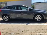 second-hand Volvo V40 1.6 diesel