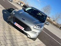 Second-hand Ford Kuga Cool & Connect 190 CP (139 kW) 2020 Culoaregri SUV