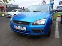 Second-hand Ford Focus 90 CP (66 kW) 2005 Albastru Break